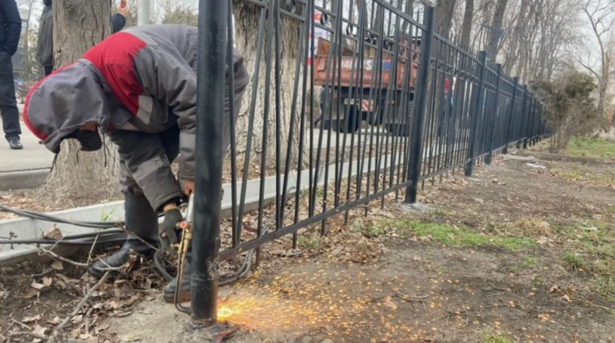 <span style="font-weight: bold;">Сварной забор</span> 