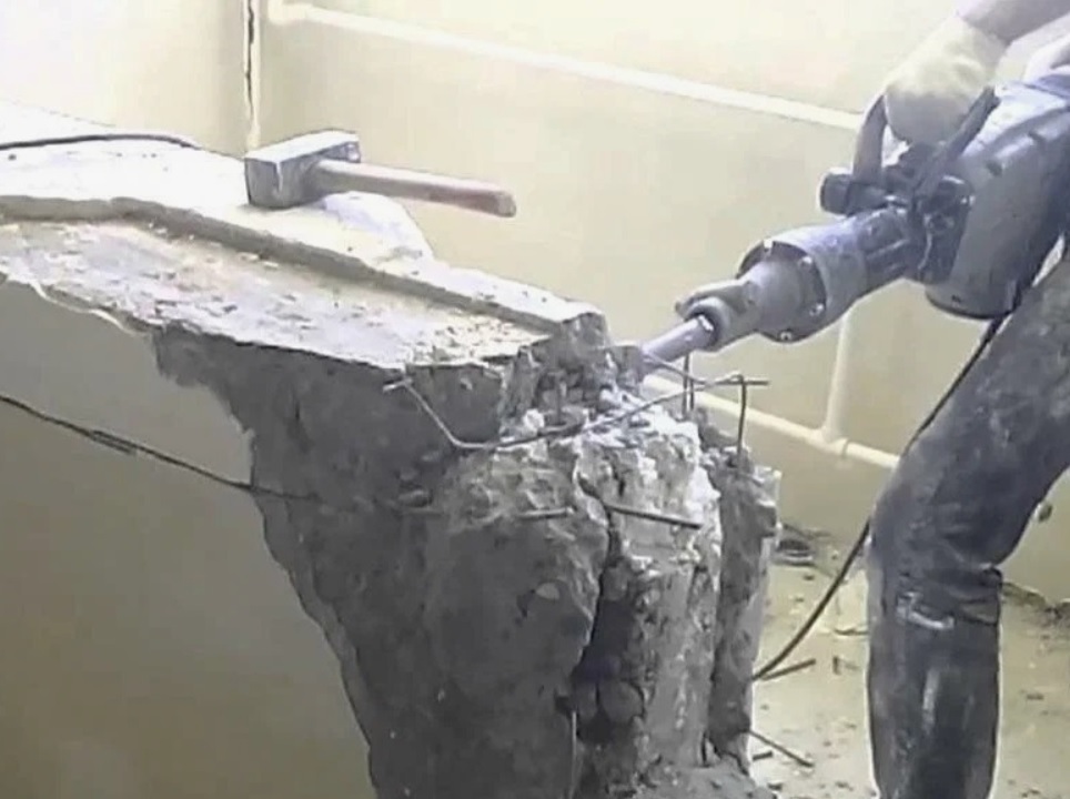 <span style="font-weight: bold;">Бетонная стена </span>